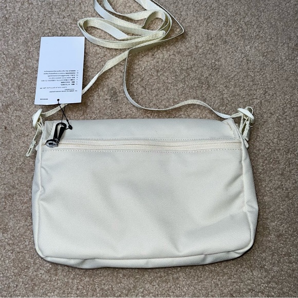 Nike Crossbody Bag - Picture 2 of 4